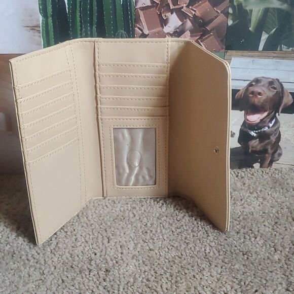 Guess Abree Leather Clutch Wallet  - Glam Elegance - Picture 4 of 6